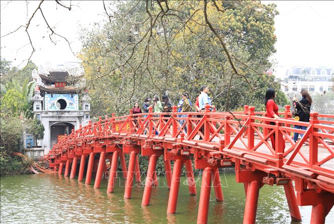 Du lịch Thủ đô 5 tháng đầu năm 2026: Chủ động bứt phá bằng sản phẩm mới trước áp lực toàn cầu - Ảnh 3. Du lịch Thủ đô 5 tháng đầu năm 2026: Chủ động bứt phá bằng sản phẩm mới trước áp lực toàn cầu - Ảnh 3.