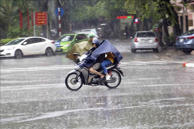 Dự báo thời tiết ngày 28/5: Nhiệt độ giảm nhẹ, Bắc Bộ và Nam Bộ chiều tối mưa dông - Ảnh 1. Dự báo thời tiết ngày 28/5: Nhiệt độ giảm nhẹ, Bắc Bộ và Nam Bộ chiều tối mưa dông - Ảnh 1.