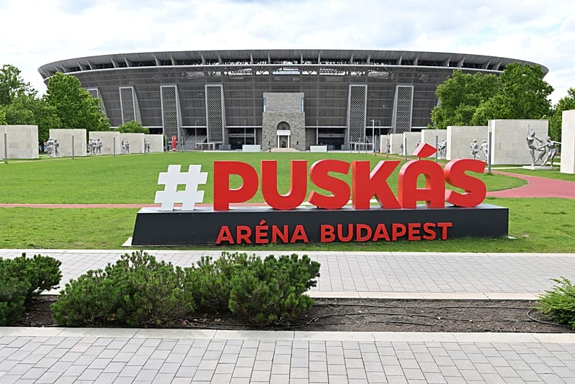 Budapest sẵn sàng cho trận chung kết Champions League đầu tiên trong lịch sử - Ảnh 2. Budapest sẵn sàng cho trận chung kết Champions League đầu tiên trong lịch sử - Ảnh 2.