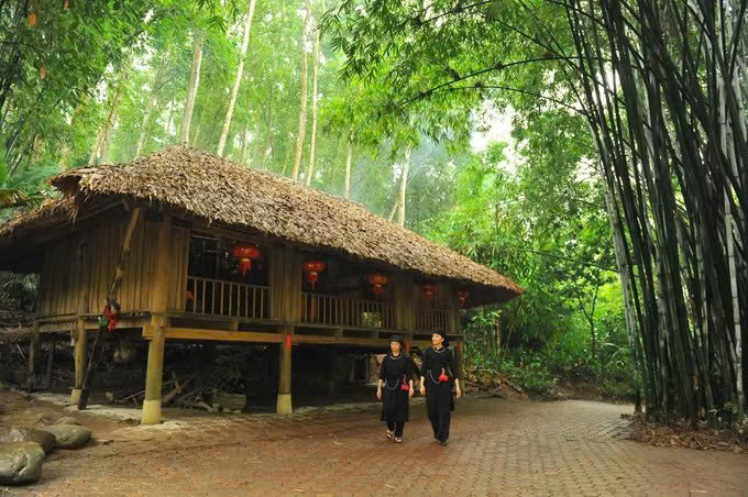 Phát triển sản phẩm OCOP gắn với du lịch nông thôn và phát huy giá trị văn hóa bản địa - Ảnh 1. Phát triển sản phẩm OCOP gắn với du lịch nông thôn và phát huy giá trị văn hóa bản địa - Ảnh 1.