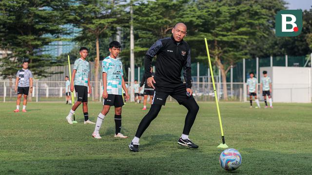 HLV Indonesia không chịu áp lực, yêu cầu học trò hạn chế mạng xã hội trước khi gặp U19 Việt Nam - Ảnh 1.