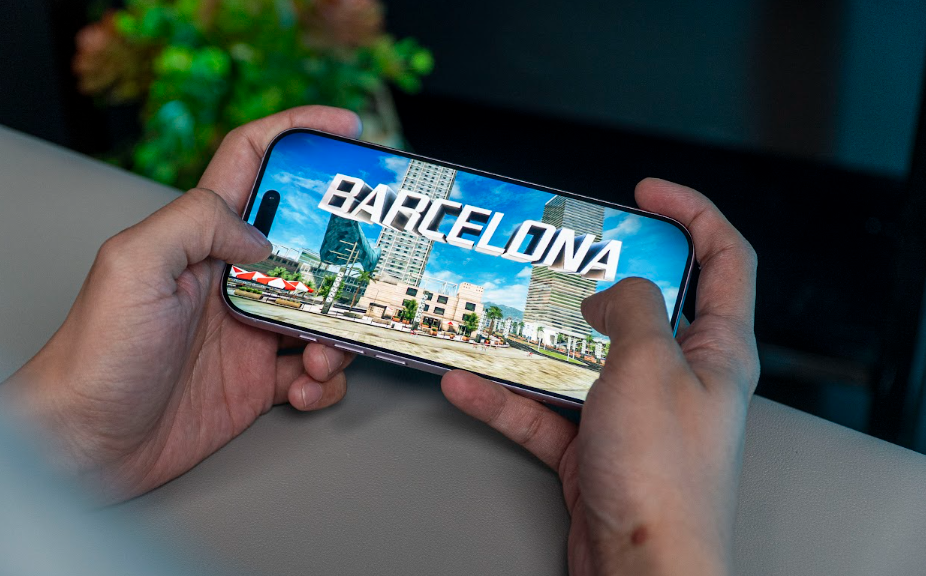 iPhone 17 và iPhone 15: Đâu là dòng iPhone được quan tâm nhiều hiện nay? - Ảnh 2. iPhone 17 và iPhone 15: Đâu là dòng iPhone được quan tâm nhiều hiện nay? - Ảnh 2.