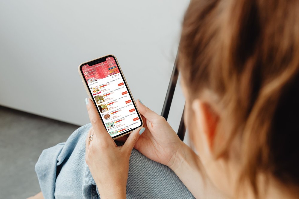 ShopeeFood tạo sức hút mới trên thị trường đặt món trực tuyến với “Trùm Deal Lên Live” - Ảnh 1.