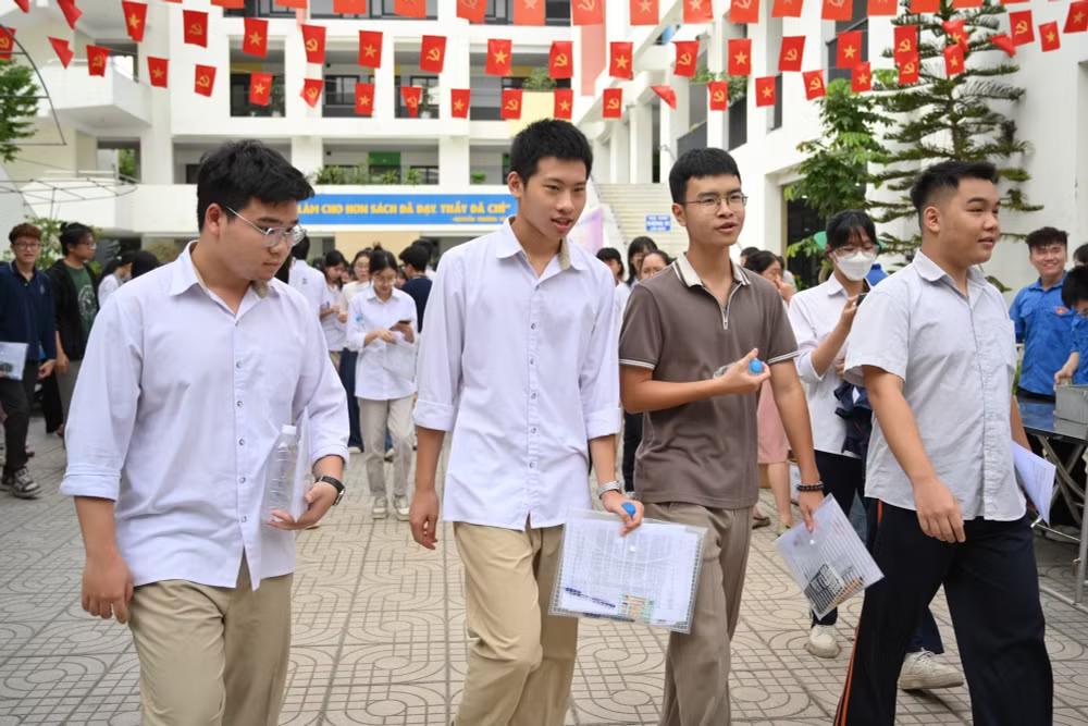 1.223.776 thí sinh hoàn thành đăng ký dự thi tốt nghiệp Trung học Phổ thông năm 2026 - Ảnh 1.