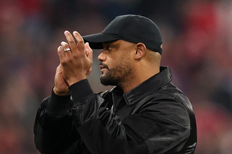 Nỗi thất vọng của Vincent Kompany sau khi Bayern Munich bị loại ở bán kết Champions League