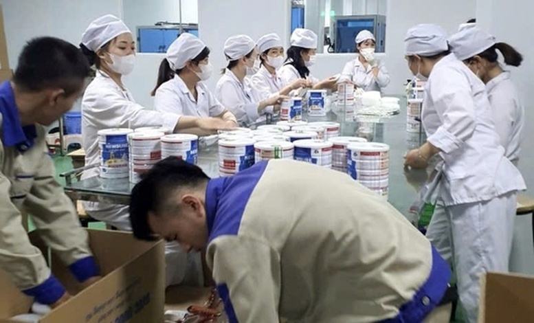 Truy tố 29 bị can trong đường dây sản xuất, buôn bán sữa giả hơn 1.100 tỷ đồng - Ảnh 1.