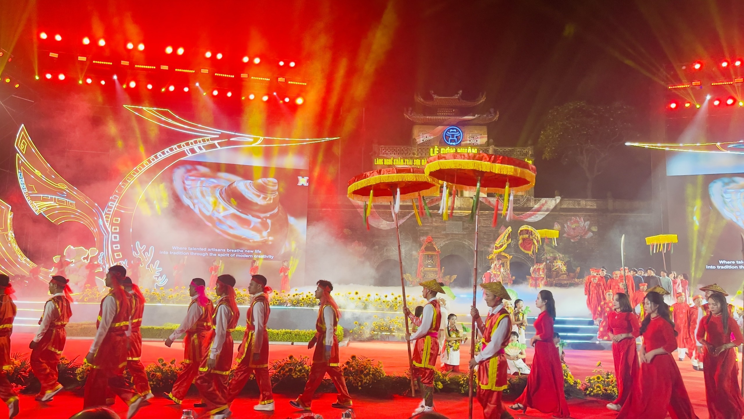Hà Nội đón thêm hai làng nghề gia nhập mạng lưới thủ công sáng tạo thế giới - Ảnh 2.