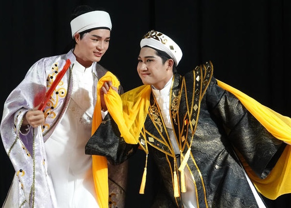 "Nhật thực" giành 6 giải thưởng tại Liên hoan Sân khấu quốc tế: Định vị cải lương bằng ngôn ngữ đương đại - Ảnh 1.