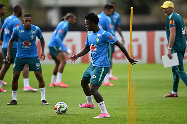 Vinicius Junior là bài toán khó dành cho hệ thống phòng ngự bên cánh phải của Morocco. Ảnh: Getty Vinicius Junior là bài toán khó dành cho hệ thống phòng ngự bên cánh phải của Morocco. Ảnh: Getty