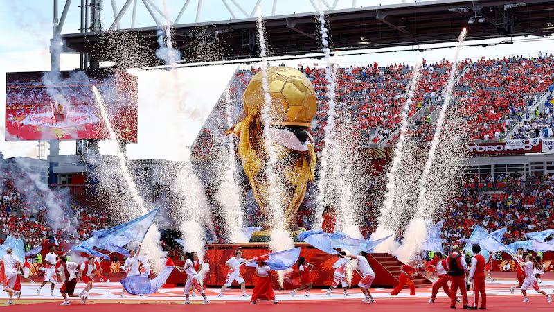 Canada khai màn World Cup 2026 bằng đại tiệc âm nhạc của Alanis Morissette, Michael Buble và dàn sao quốc tế - Ảnh 1.