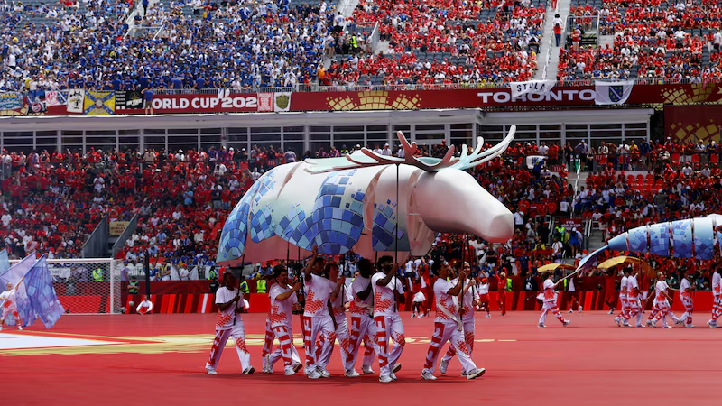 Canada khai màn World Cup 2026 bằng đại tiệc âm nhạc của Alanis Morissette, Michael Buble và dàn sao quốc tế - Ảnh 3.