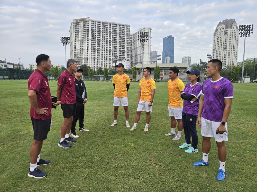 Tin nóng bóng đá Việt Nam hôm nay 13/6: 'Người hùng' của Bắc Ninh FC thừa nhận may mắn; HLV Lê Huỳnh Đức làm giảng viên của VFF - Ảnh 2. Tin nóng bóng đá Việt Nam hôm nay 13/6: 'Người hùng' của Bắc Ninh FC thừa nhận may mắn; HLV Lê Huỳnh Đức làm giảng viên của VFF - Ảnh 2.