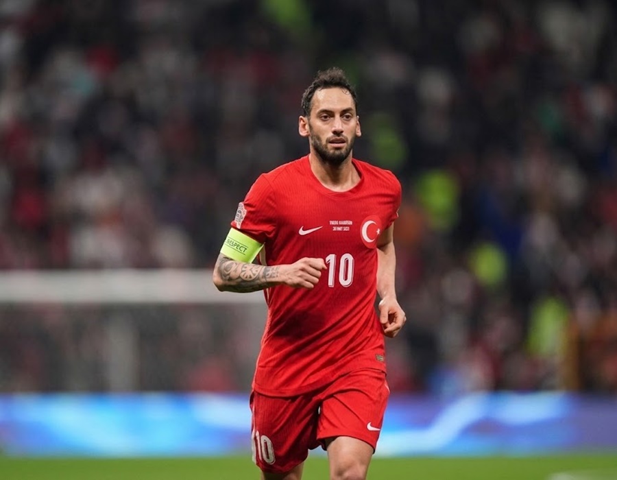 Tiền vệ kỳ cựu Hakan Çalhanoğlu đã thể hiện sự tự tin rất lớn trước trận mở màn của đội tuyển Thổ Nhĩ Kỳ gặp Australia tại bảng D World Cup 2026. Ảnh: AFP Tiền vệ kỳ cựu Hakan Çalhanoğlu đã thể hiện sự tự tin rất lớn trước trận mở màn của đội tuyển Thổ Nhĩ Kỳ gặp Australia tại bảng D World Cup 2026. Ảnh: AFP