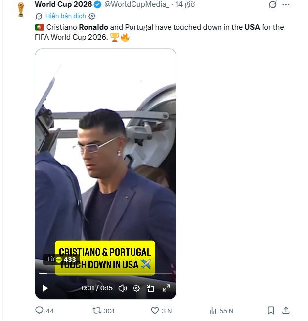Ronaldo gây sốt khi đeo khuyên tai kim cương tới World Cup 2026 - Ảnh 1. Ronaldo gây sốt khi đeo khuyên tai kim cương tới World Cup 2026 - Ảnh 1.