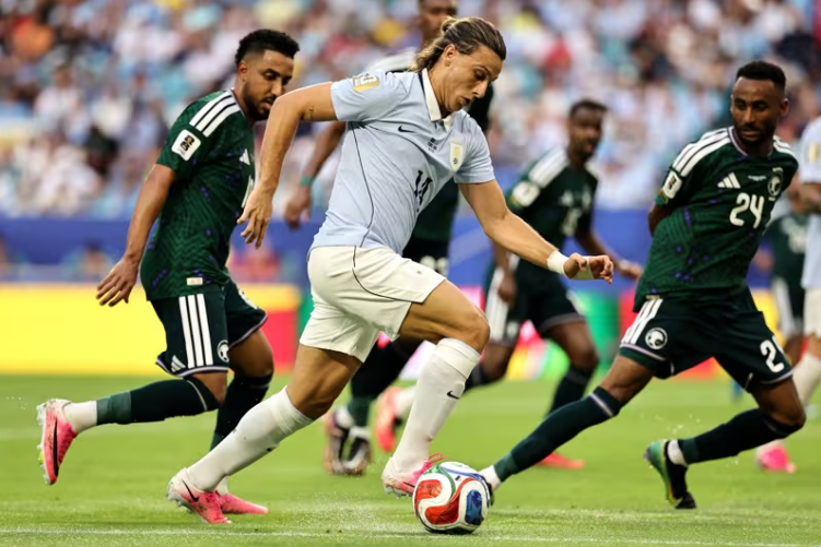 Uruguay tấn công bế tắc trước Saudi Arabia. Ảnh: FIFA Uruguay tấn công bế tắc trước Saudi Arabia. Ảnh: FIFA