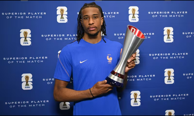 Michael Olise được chọn là Cầu thủ xuất sắc nhất trận đấu giữa Pháp và Senegal. Ảnh: FIFA Michael Olise được chọn là Cầu thủ xuất sắc nhất trận đấu giữa Pháp và Senegal. Ảnh: FIFA