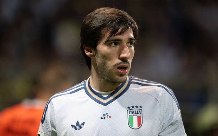 Tottenham tăng tốc theo đuổi Sandro Tonali. Ảnh: Twitter Fabrizio Romano Tottenham tăng tốc theo đuổi Sandro Tonali. Ảnh: Twitter Fabrizio Romano