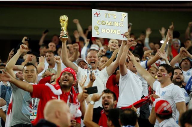 Tin nóng thể thao sáng 18/06: Ronaldo lập hat-trick 3 không, CĐV Anh "trèo rào" xem World Cup - Ảnh 2.