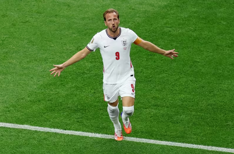 Harry Kane nâng tỷ số lên 2-1 cho tuyển Anh. Ảnh: FIFA