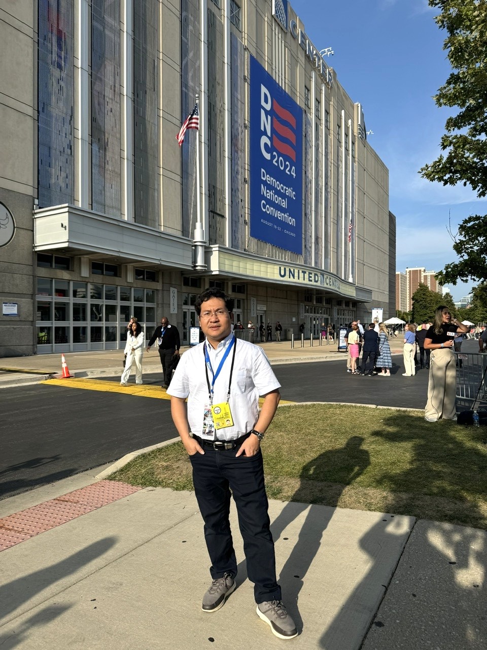Nhà báo Đoàn Mạnh Hùng, phóng viên TTXVN tại Washington: Quan trọng nhất vẫn là sự hiện diện của phóng viên tại hiện trường - Ảnh 4. Nhà báo Đoàn Mạnh Hùng, phóng viên TTXVN tại Washington: Quan trọng nhất vẫn là sự hiện diện của phóng viên tại hiện trường - Ảnh 4.