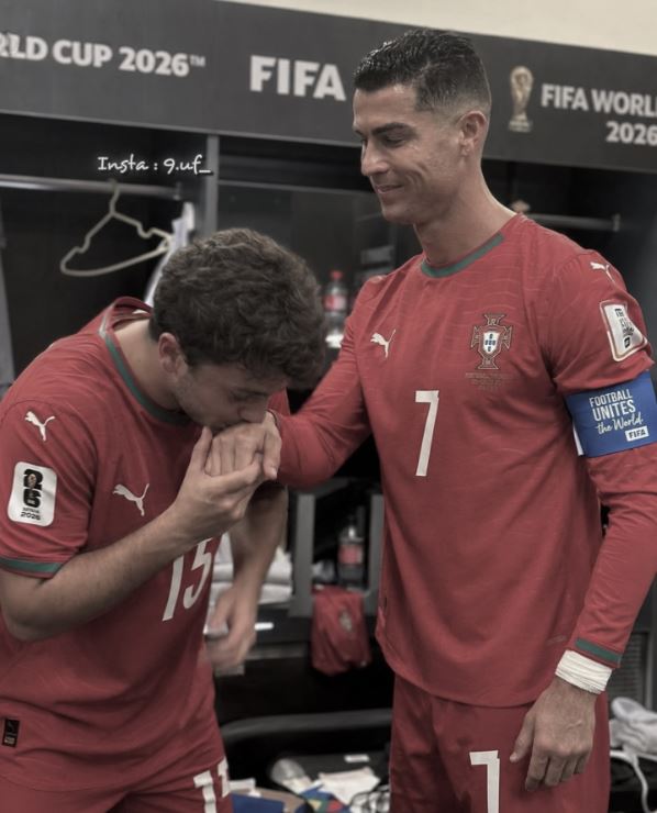 Tin nóng thể thao tối 19/6: Joao Neves gây tranh cãi vì Ronaldo, Người hùng Cape Verde gây bất ngờ với nghề tay trái - Ảnh 1. Tin nóng thể thao tối 19/6: Joao Neves gây tranh cãi vì Ronaldo, Người hùng Cape Verde gây bất ngờ với nghề tay trái - Ảnh 1.