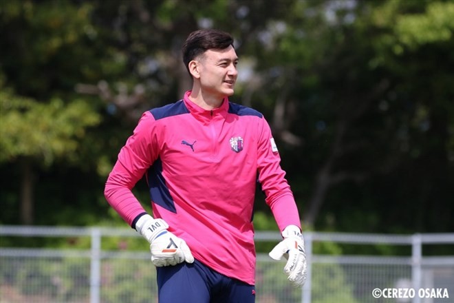 Đại sứ Ito Naoki: "Từ World Cup 2026, tôi mong có nhiều cầu thủ trẻ Việt Nam chơi bóng tại J.League" - Ảnh 2. Đại sứ Ito Naoki: "Từ World Cup 2026, tôi mong có nhiều cầu thủ trẻ Việt Nam chơi bóng tại J.League" - Ảnh 2.