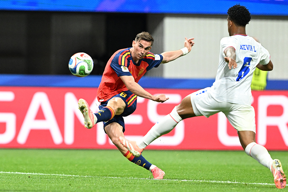 Đoản khúc World Cup: Đại dương mênh mông thế sao “La Roja” mắc cạn? - Ảnh 1. Đoản khúc World Cup: Đại dương mênh mông thế sao “La Roja” mắc cạn? - Ảnh 1.