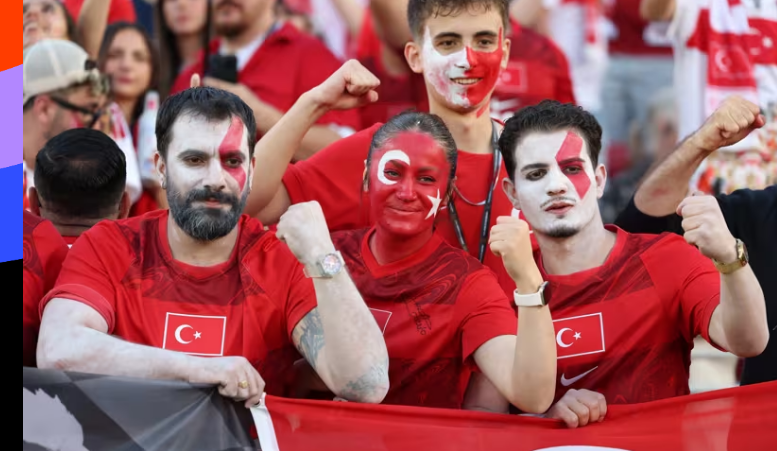 CĐV Thổ Nhĩ Kỳ. Ảnh: FIFA CĐV Thổ Nhĩ Kỳ. Ảnh: FIFA
