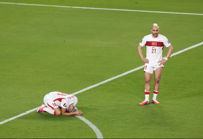 Thổ Nhĩ Kỳ bị loại sớm khỏi World Cup 2026 do FIFA thay đổi luật, sao Real nói lời gan ruột - Ảnh 3. Thổ Nhĩ Kỳ bị loại sớm khỏi World Cup 2026 do FIFA thay đổi luật, sao Real nói lời gan ruột - Ảnh 3.