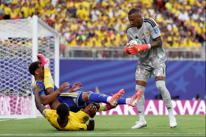 Thủ môn xuất thần, Curacao giành điểm lịch sử đầu tiên tại World Cup - Ảnh 1. Thủ môn xuất thần, Curacao giành điểm lịch sử đầu tiên tại World Cup - Ảnh 1.