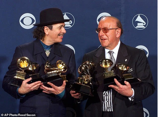 Clive Davis qua đời ở tuổi 94, khép lại một kỷ nguyên của làng nhạc thế giới - Ảnh 7. Clive Davis qua đời ở tuổi 94, khép lại một kỷ nguyên của làng nhạc thế giới - Ảnh 7.