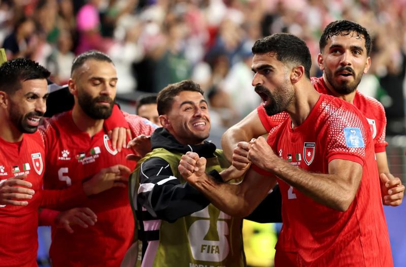 TRỰC TIẾP bóng đá Jordan vs Algeria: Nizar Al Rashdan  ghi bàn (H1, 1-0) - Ảnh 3.