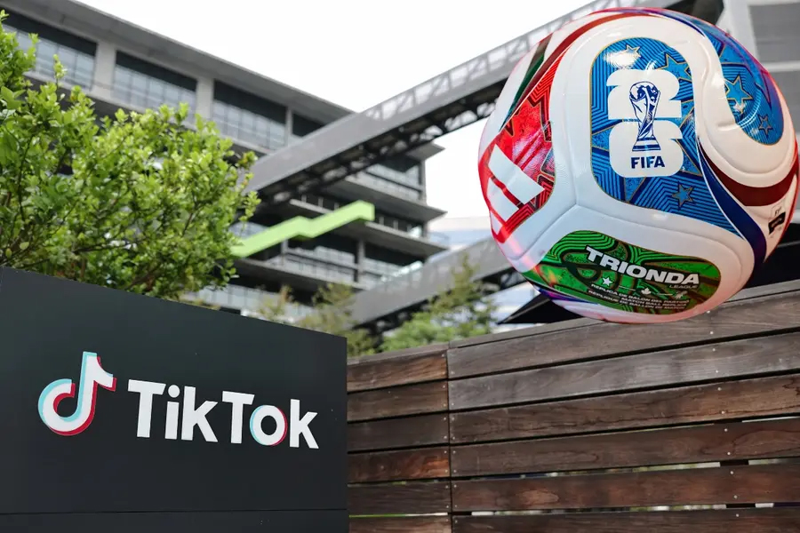 "Kinh tế 90 giây” và World Cup ngoài 90 phút - Ảnh 1.