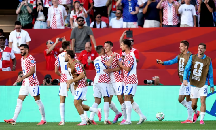 Cầu thủ Croatia ăn mừng bàn thắng của Ante Budimir. Ảnh: FIFA Cầu thủ Croatia ăn mừng bàn thắng của Ante Budimir. Ảnh: FIFA