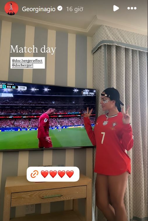 Tin nóng thể thao tối 24/6: Tuyển Việt Nam nhận tín hiệu tích cực trước thềm AFF Cup, Gia đình Ronaldo "phản công" trên mạng xã hội - Ảnh 2. Tin nóng thể thao tối 24/6: Tuyển Việt Nam nhận tín hiệu tích cực trước thềm AFF Cup, Gia đình Ronaldo "phản công" trên mạng xã hội - Ảnh 2.
