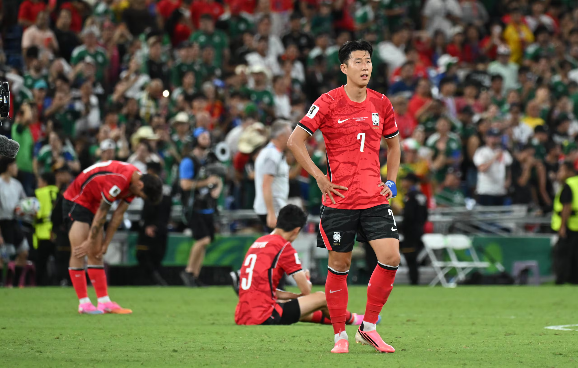 Park Ji Sung chỉ trích ĐT Hàn Quốc: 'Đã thua rồi thì phải mạo hiểm hơn, một bàn hay mấy bàn còn quan trọng không'