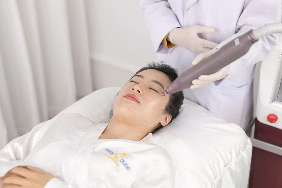 9 cách trị thâm mắt hiệu quả, xóa mờ quầng thâm nhanh - Ảnh 5.