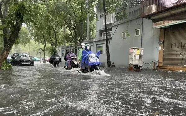 Các tỉnh miền núi phía Bắc chủ động ứng phó mưa lớn, lũ quét và sạt lở đất - Ảnh 1.