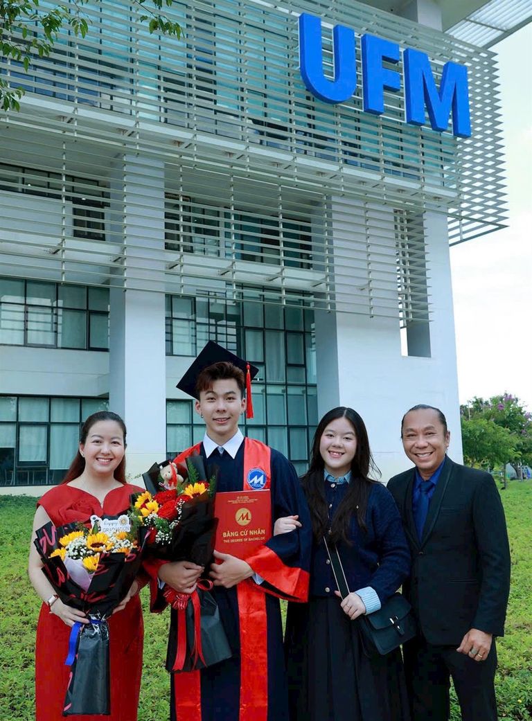 Nhiếp ảnh gia Lý Võ Phú Hưng: "Nếu được chụp một trận bóng đá chuyên nghiệp thì thật tuyệt vời" - Ảnh 5.