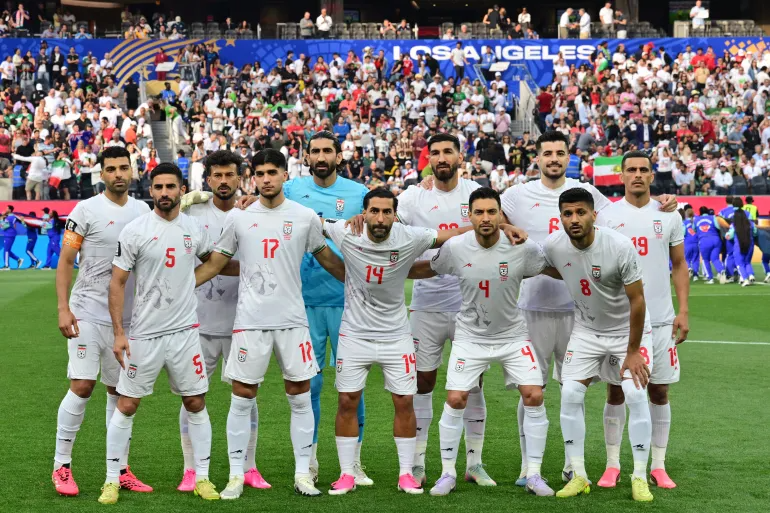 World Cup 2026 khép lại vòng bảng đầy điên rồ: Những cú sốc, nước mắt và những câu chuyện không ai có thể viết trước - Ảnh 4.
