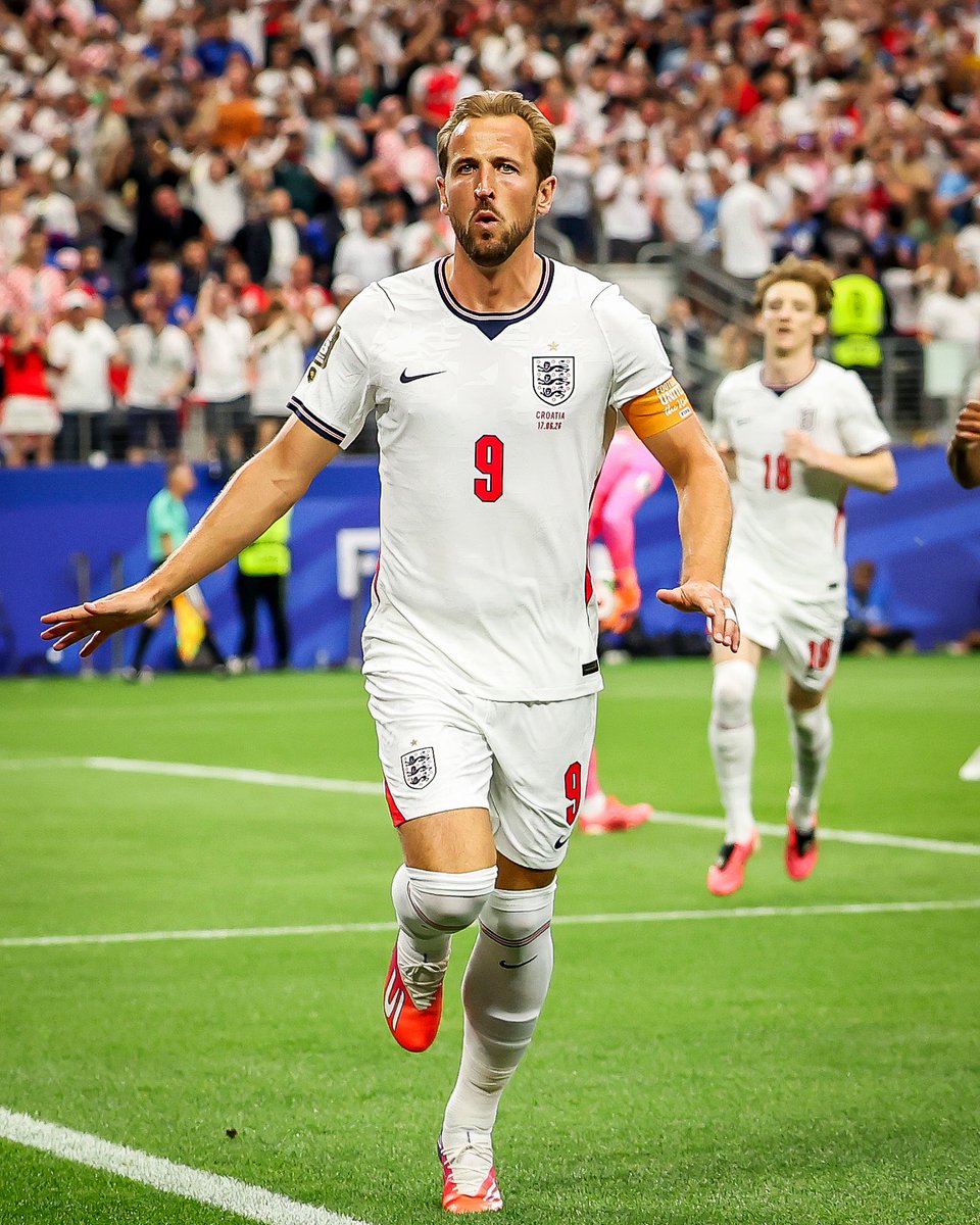 Barca muốn chiêu mộ Harry Kane. Ảnh: Twitter Romano