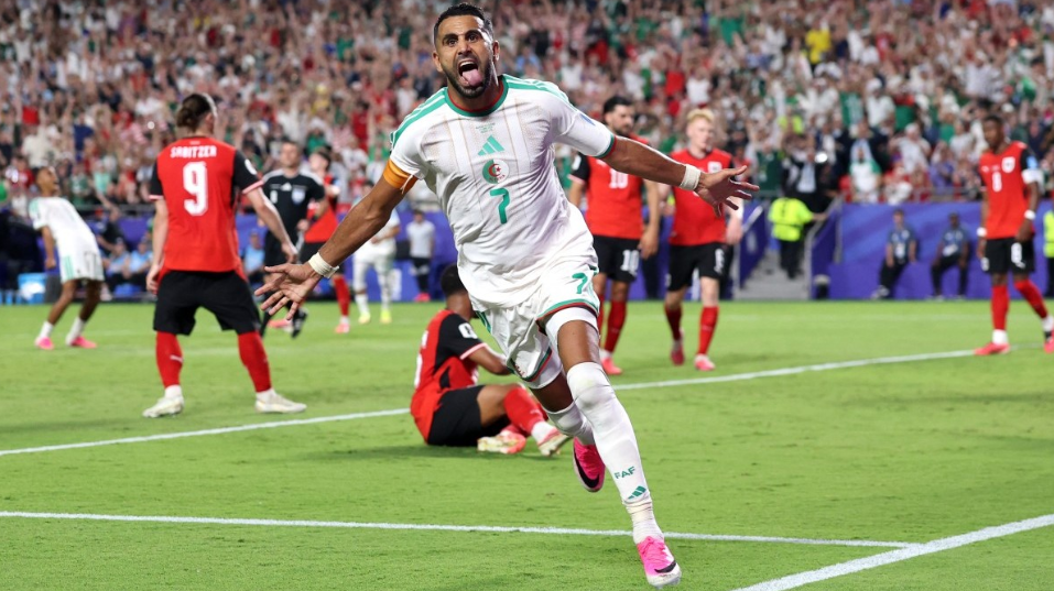 World Cup 2026 24h: HLV 74 tuổi lập kỷ lục chưa từng có, Áo và Algeria bác tin 'bắt tay' nhau đi tiếp  - Ảnh 2.