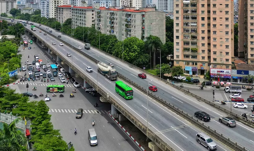 Hà Nội khắc phục tình trạng xô lệch một số gối cầu trên đường Vành đai 3 trên cao - Ảnh 1.