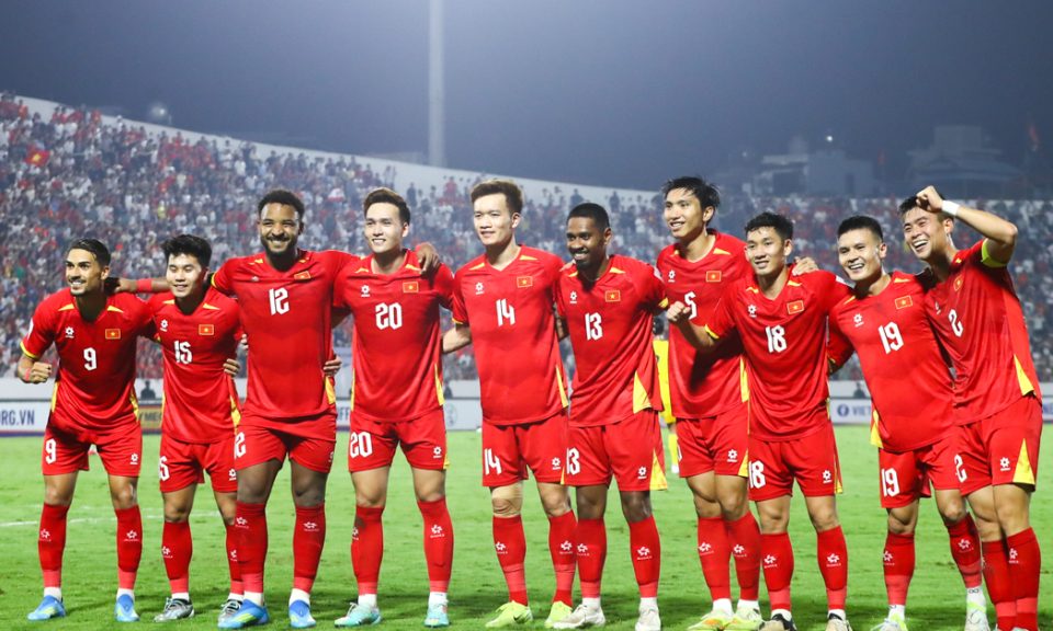 HLV Kim Sang Sik chốt nhân sự cho ASEAN Cup  - Ảnh 2.