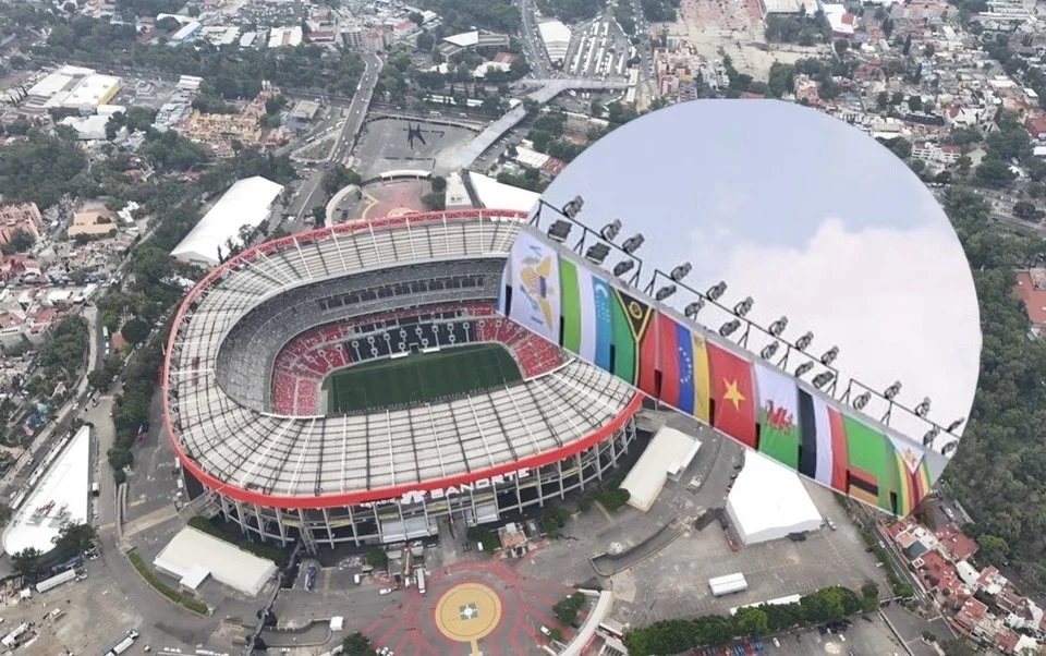 Quốc kỳ Việt Nam tung bay giữa lòng 'thánh đường' Azteca trước giờ khai màn World Cup 2026 - Ảnh 3.