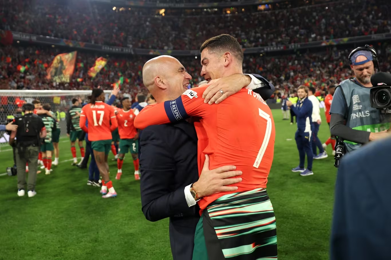 Mỗi ngày một ngôi sao World Cup: "Quái thú" Cristiano Ronaldo - Ảnh 8.