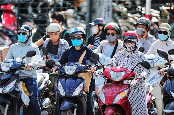 Thời tiết ngày 7/6: Bắc và Trung Bộ vào cao điểm nắng nóng gay gắt - Ảnh 1. Thời tiết ngày 7/6: Bắc và Trung Bộ vào cao điểm nắng nóng gay gắt - Ảnh 1.