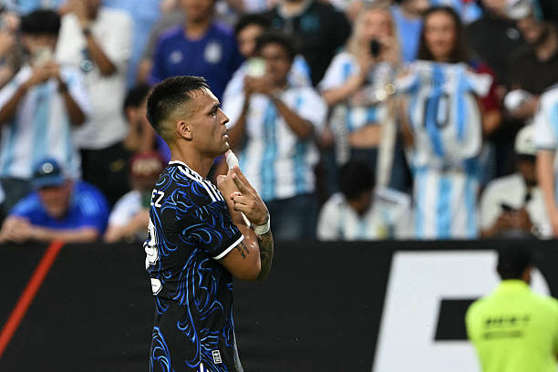 Lautaro Martinez ghi 1 bàn và có 1 kiến tạo trong chiến thắng 2-0 trước Honduras. Ảnh: Getty Lautaro Martinez ghi 1 bàn và có 1 kiến tạo trong chiến thắng 2-0 trước Honduras. Ảnh: Getty