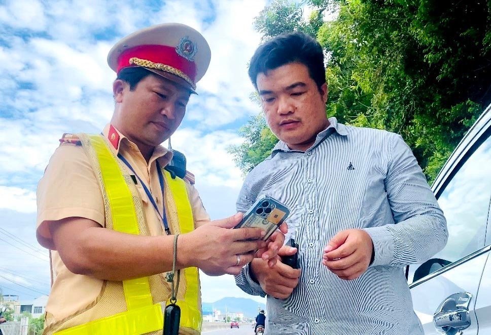 Ngày 15/10 hằng năm là Ngày Công dân số Việt Nam - Ảnh 2. Ngày 15/10 hằng năm là Ngày Công dân số Việt Nam - Ảnh 2.