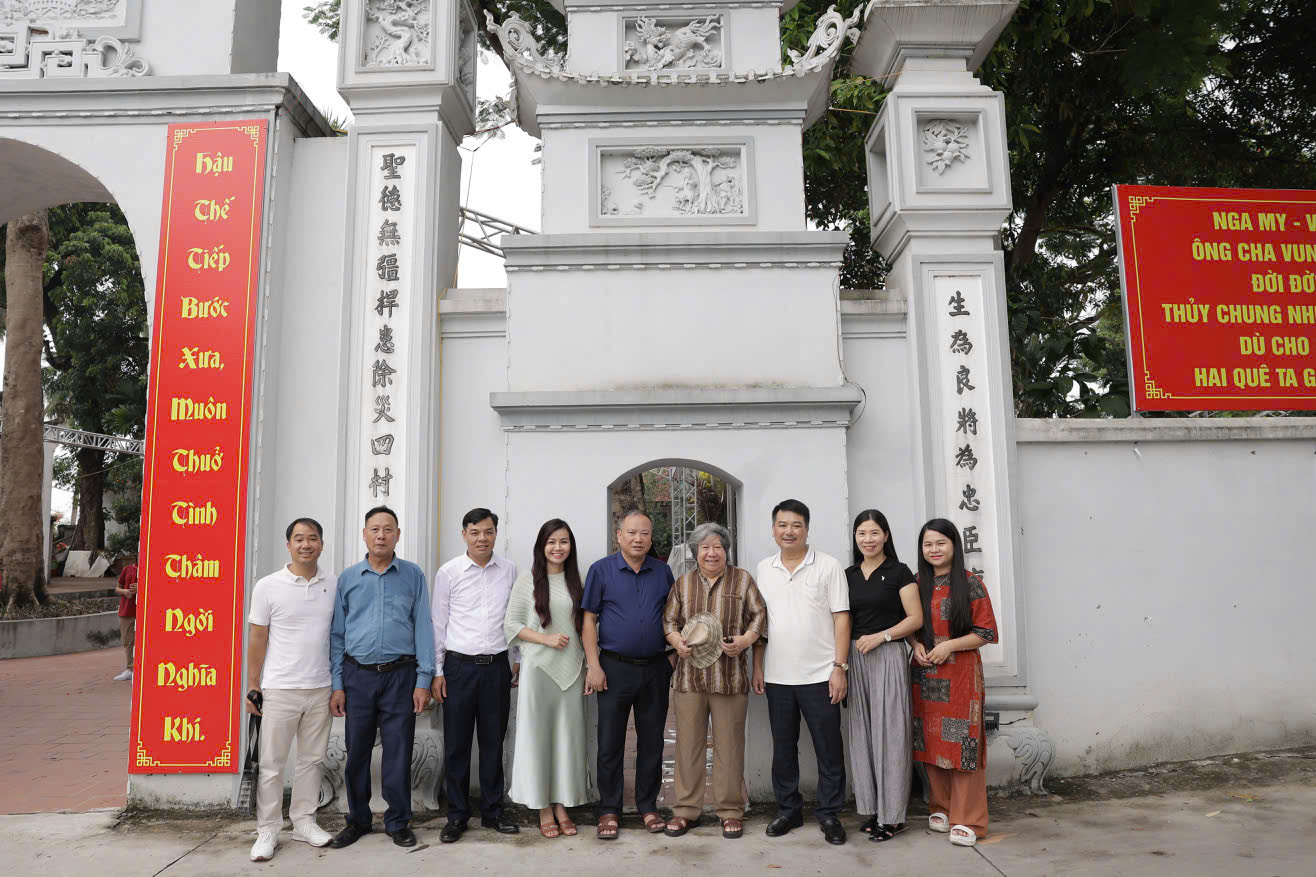 Đưa tục kết chạ ngàn năm của hai làng cổ Hà Nội lên sân khấu nghệ thuật - Ảnh 5. Đưa tục kết chạ ngàn năm của hai làng cổ Hà Nội lên sân khấu nghệ thuật - Ảnh 5.